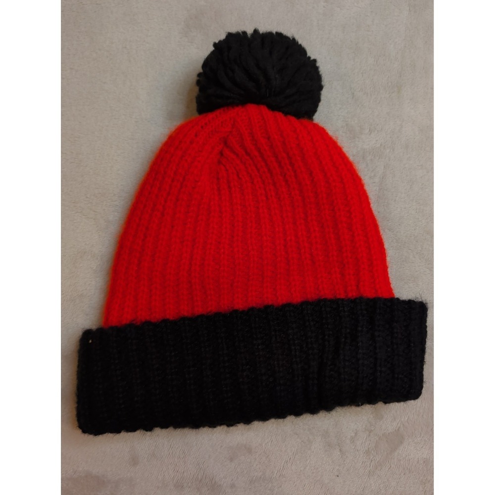 Red Black Knit Beanie Hat Pom Pom Cuffed‎ Winter Warm Unisex One Size